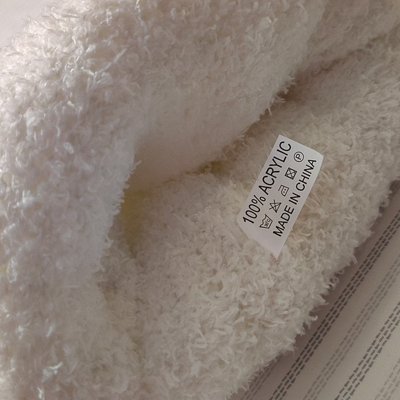 JANES PAUL WOMEN'S WINTER ❄️❄️ BEANIE/HAT ❄️❄️❄️❄️ - Picture 6 of 8